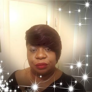 Meet your Posher, Deborah